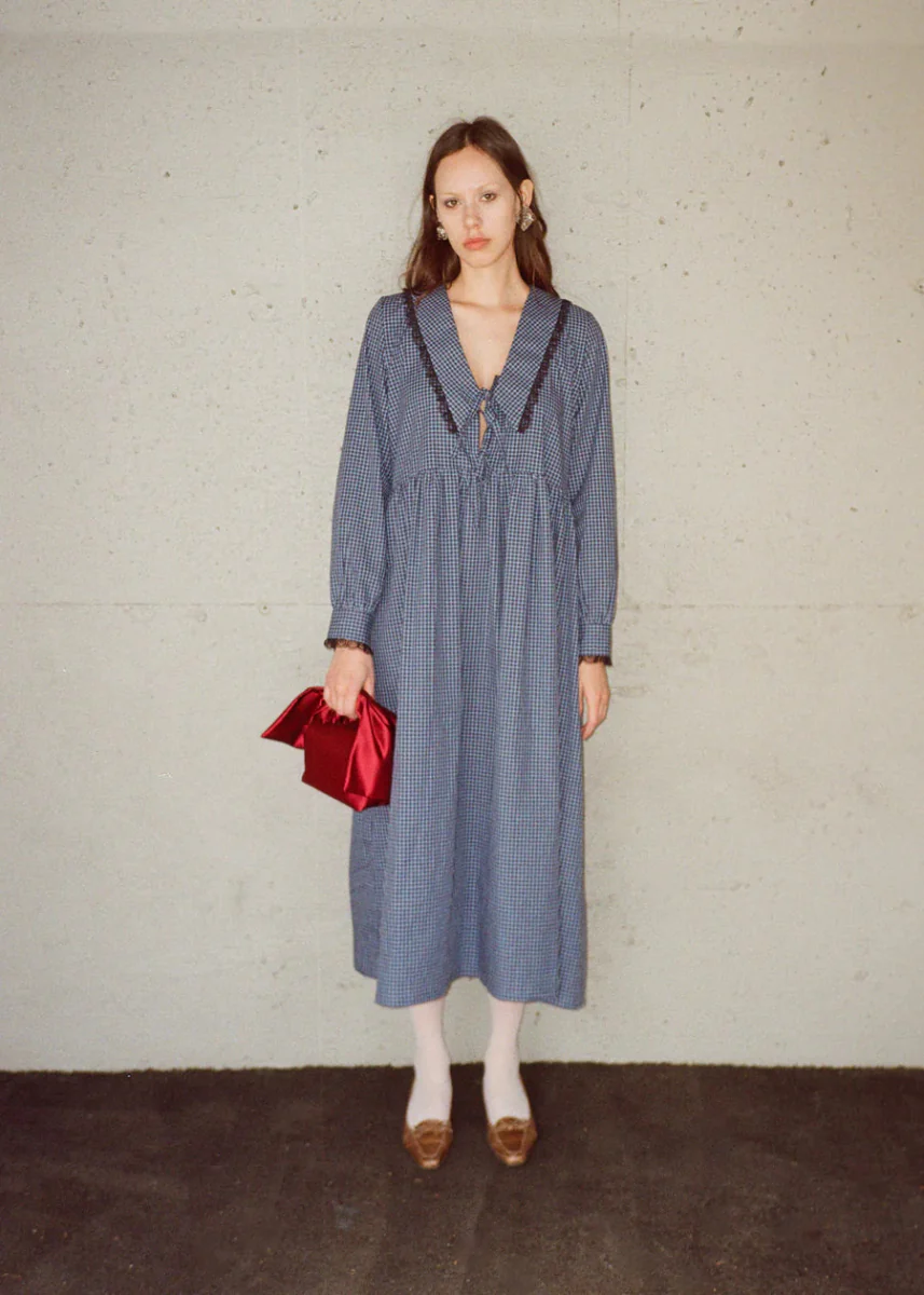 A Bronze Age Woolf Dress (Lou Gingham) - Image 4