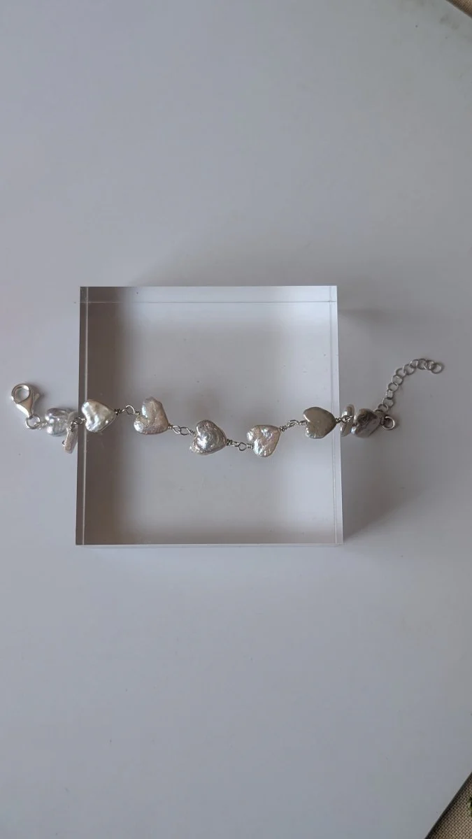 Atelier Melrai Heart Pearl Bracelet - Image 3