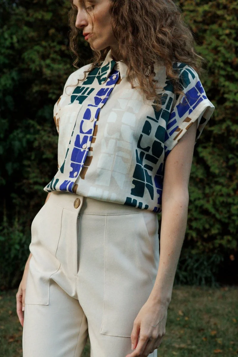 Eve Gravel Jahana Top - Pink or Blue Totem (Online Exclusive) - Image 3