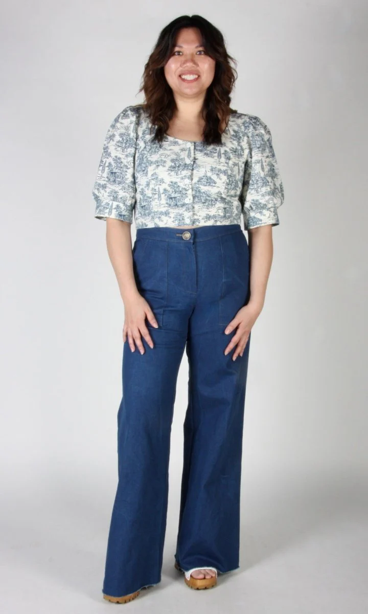 Birds of North America Stonechat Top - Navy Village Toile (Online Exclusive) - Image 4