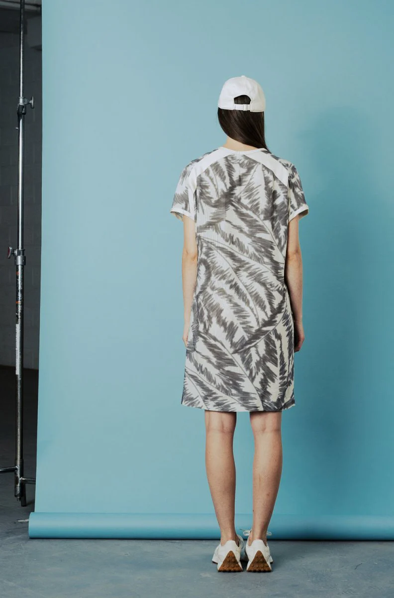 Bodybag Calypso Dress - Grey Palm Print (Online Exclusive) - Image 3