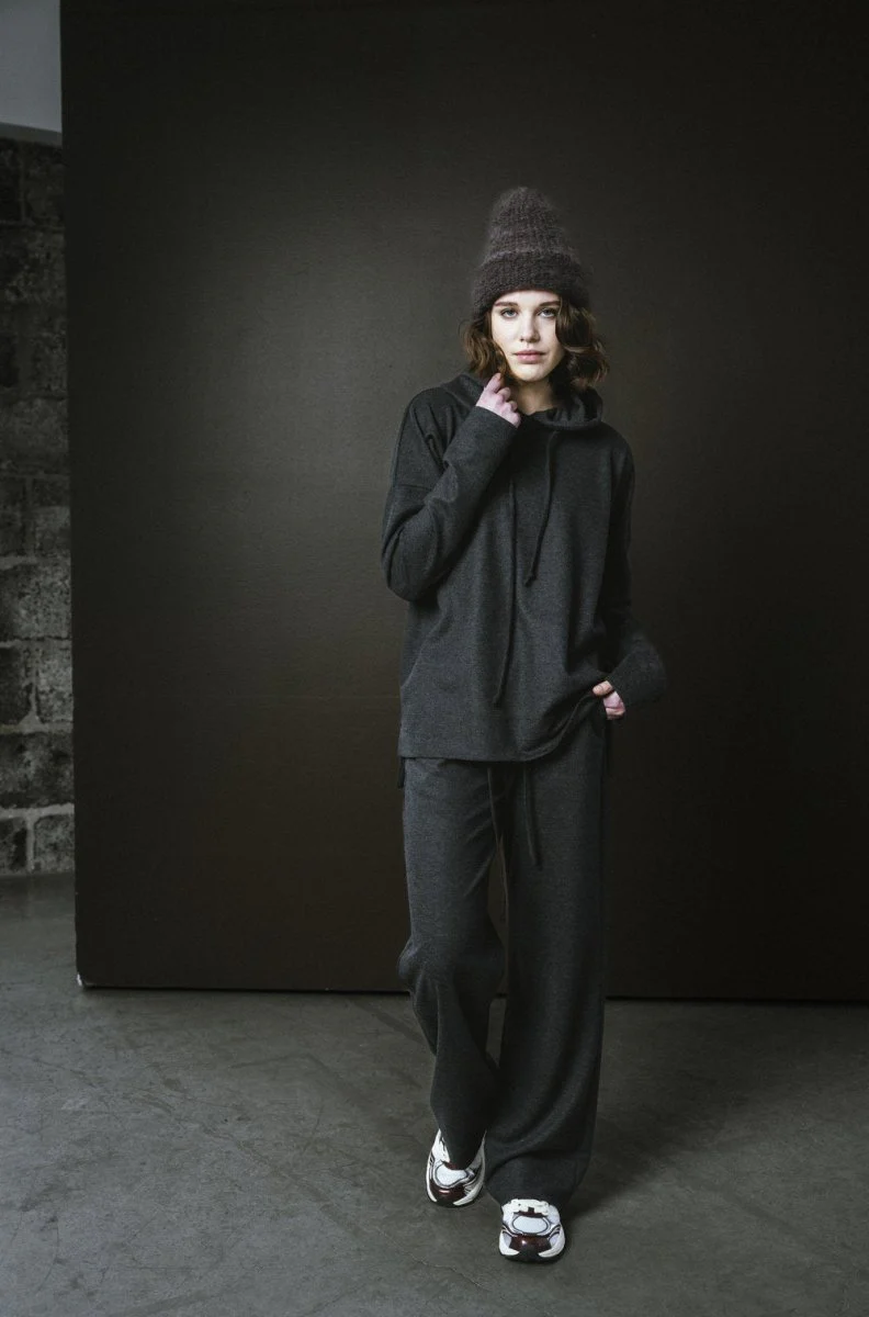 Bodybag Skye Hoodie - Sand or Charcoal (Online Exclusive) - Image 10
