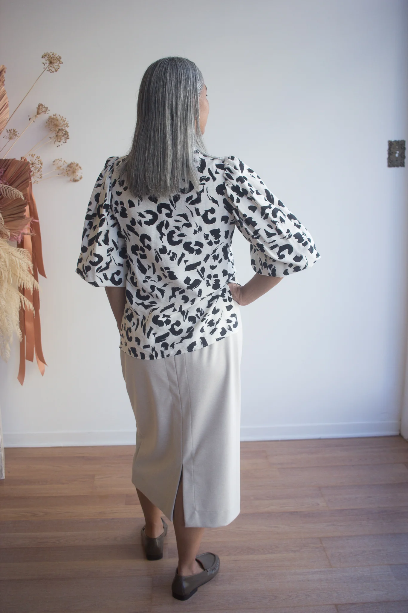 Bodybag Skye Skirt - Sand or Charcoal (Online Exclusive) - Image 6