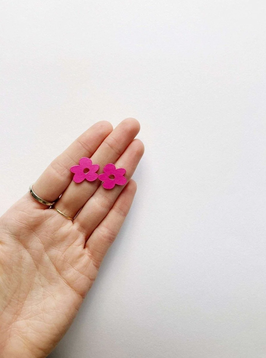Cartouche MTL Flower Stud Earrings - Image 2