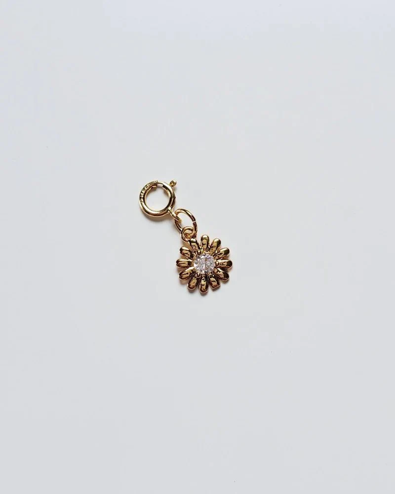 Coutukitsch Daisy Charm - Image 3