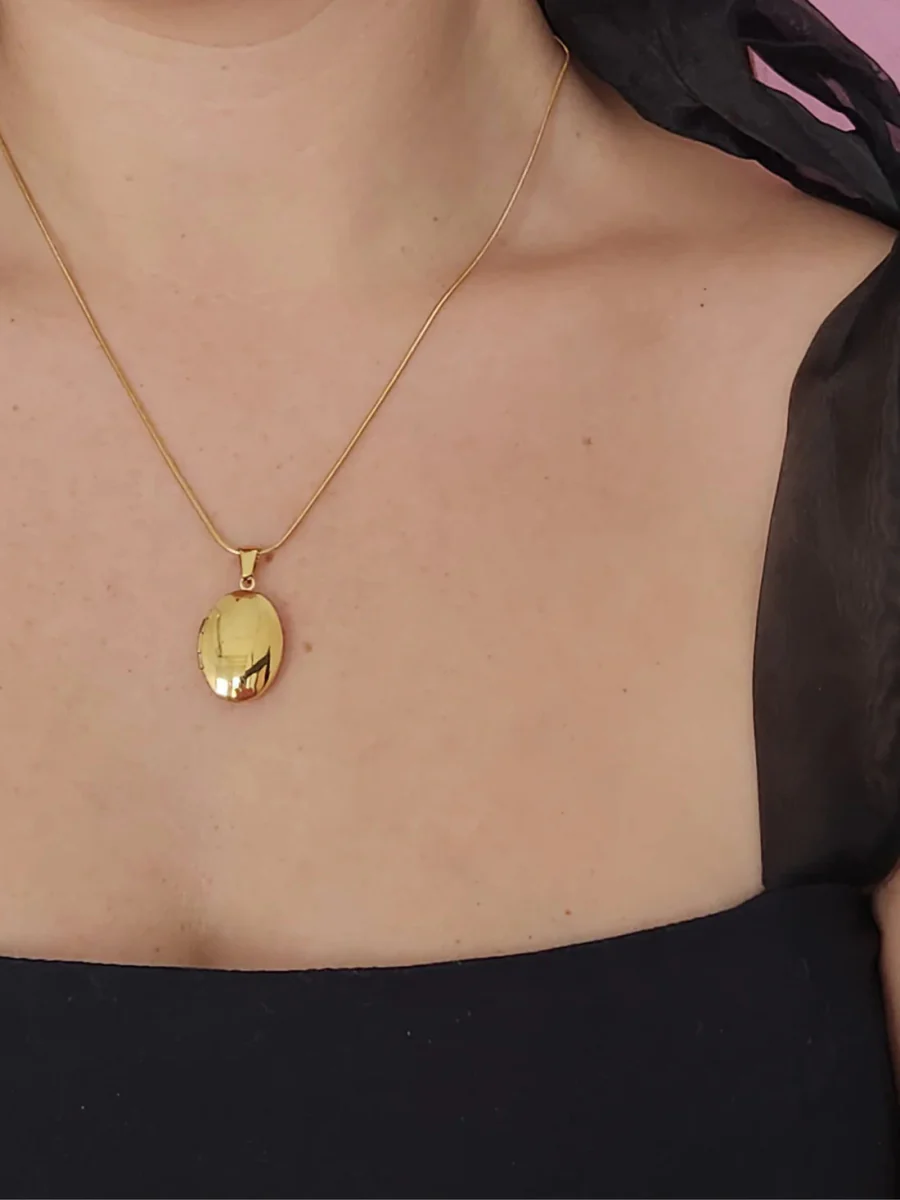 CoutuKitsch Genevieve Locket Necklace - Image 3