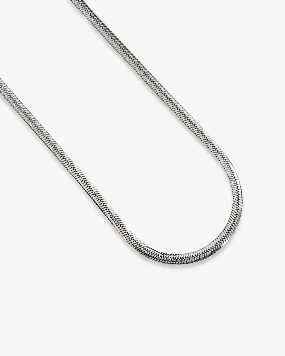 CoutuKitsch Grace Chain Necklace (Gold or Silver) - Image 9