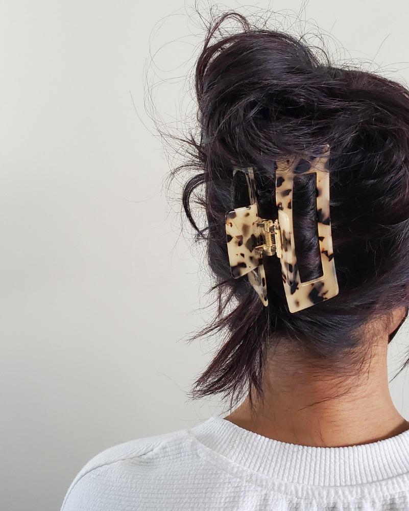 CoutuKitsch Orion Hair Clip - Image 4
