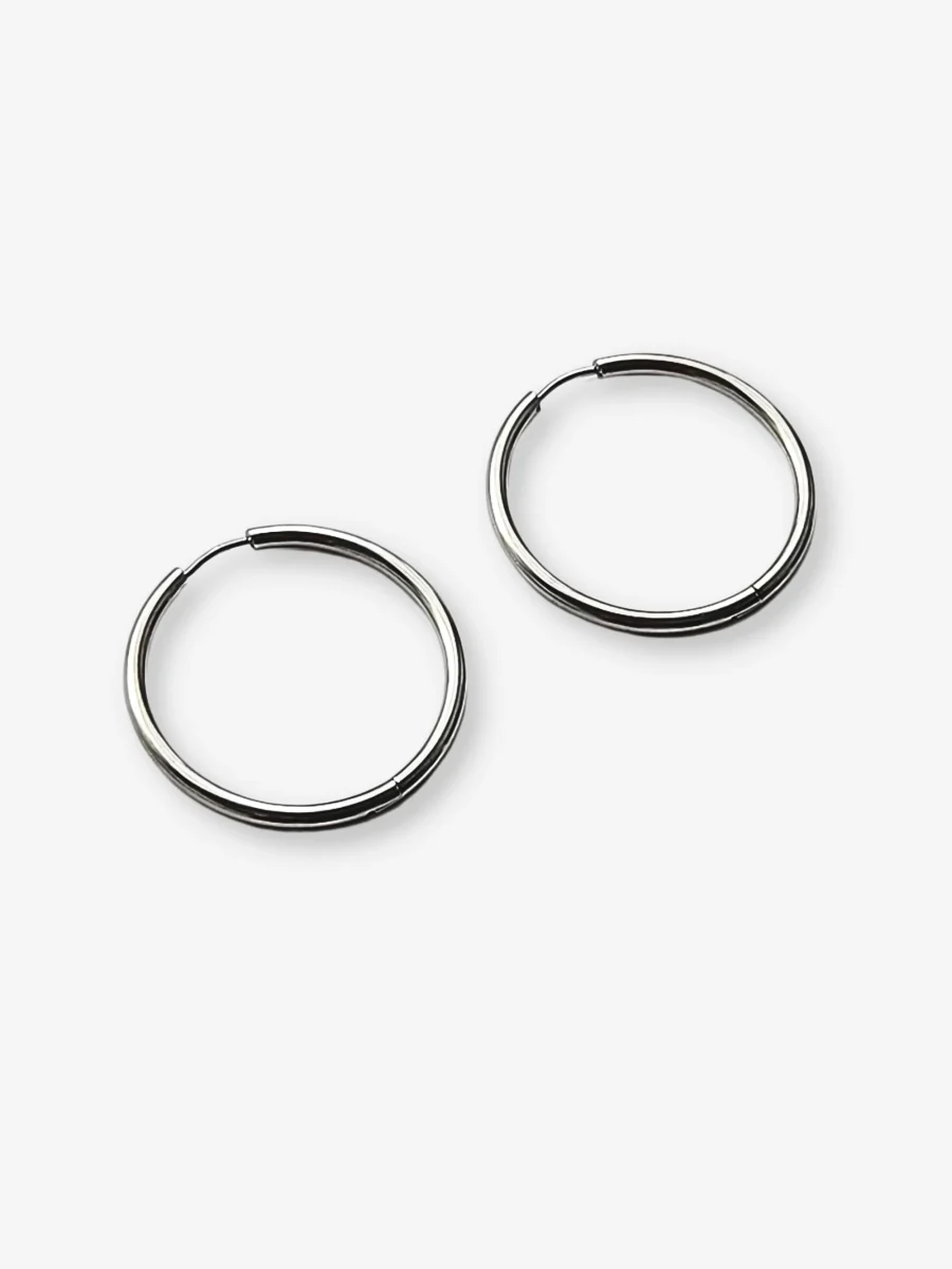 CoutuKitsch Slim Hoops (Gold or Silver) - Image 7