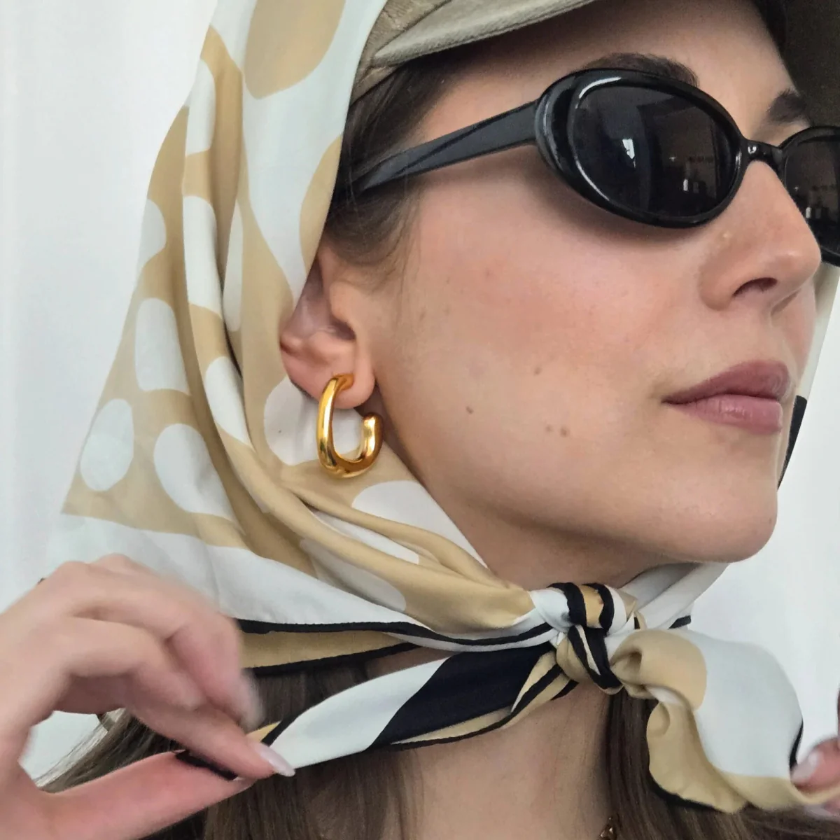 CoutuKitsch Suki Hoops (Gold or Silver)