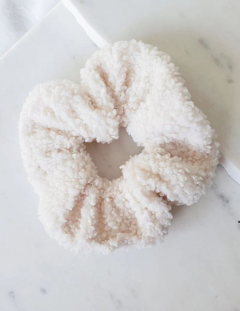 CoutuKitsch Teddy Scrunchie - Image 3