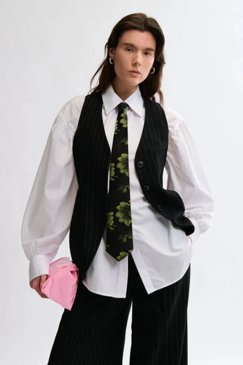 Eliza Faulkner Green Floral Tie (In-Store) - Image 2