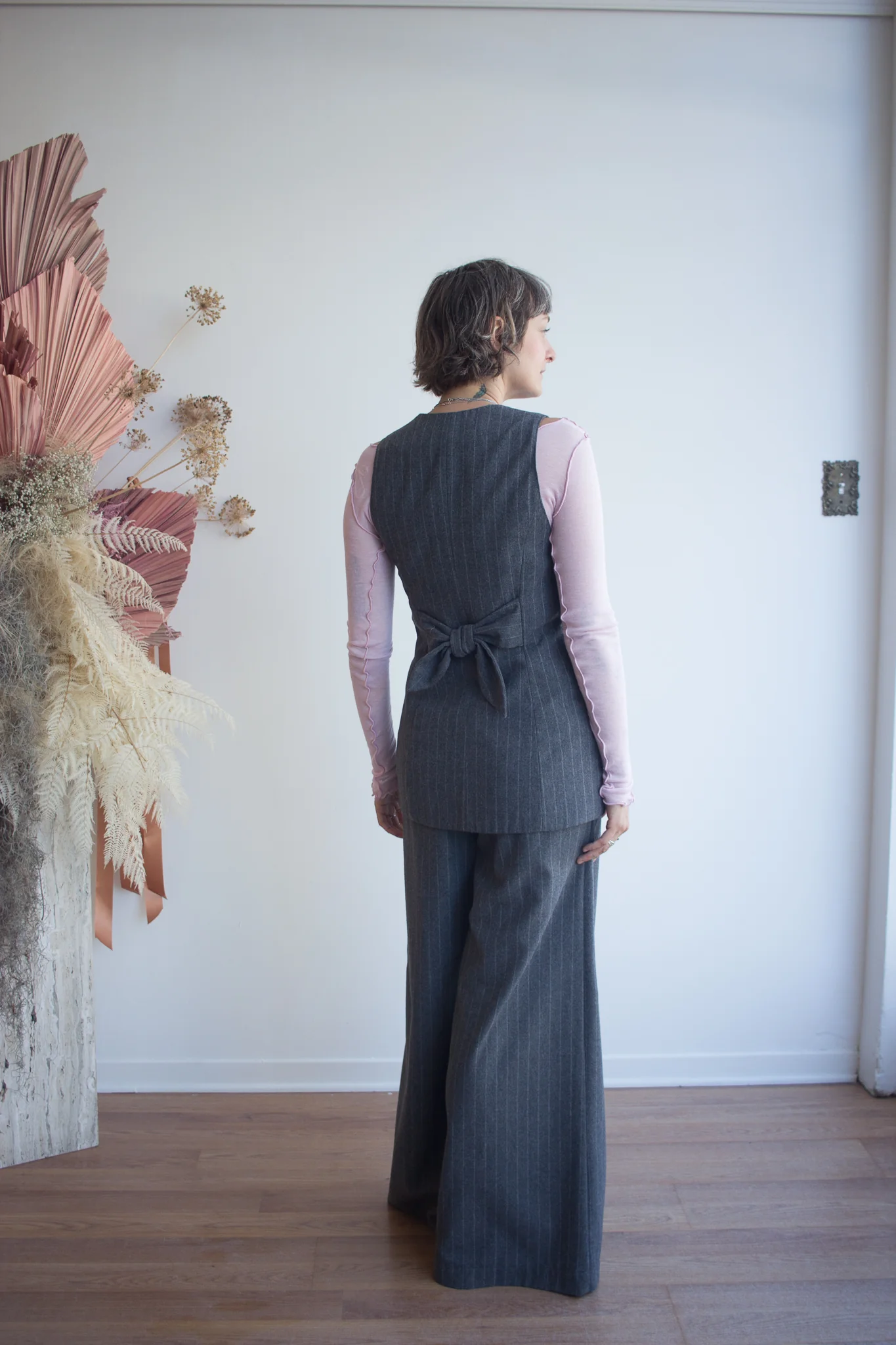 Eliza Faulkner Lavoy Pant - Grey Pinstripe (Online Exclusive) - Image 6