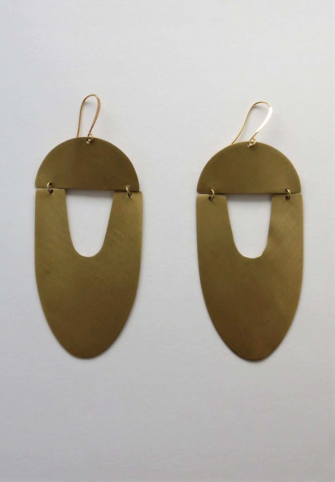 Enarmoured Acorn Shield (Smooth Brass) - Image 4