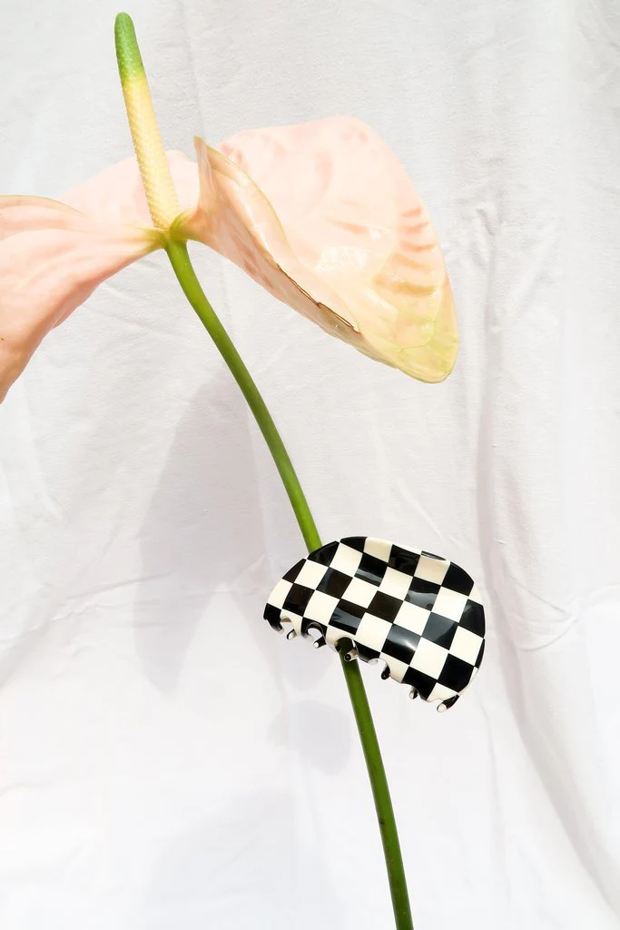 Eugenia Chan Curve Claw Clip (Many Colours) - Image 3