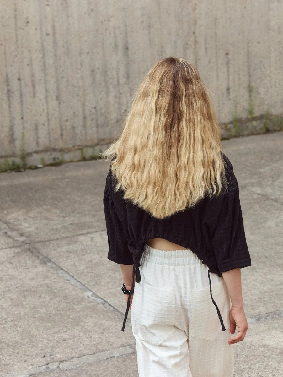 Eve Gravel Maggie Shirt - Black (In-Store) - Image 2