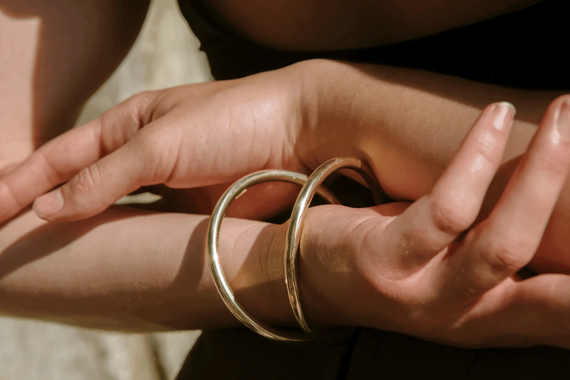 Foe & Dear Leone Bangle - Image 2