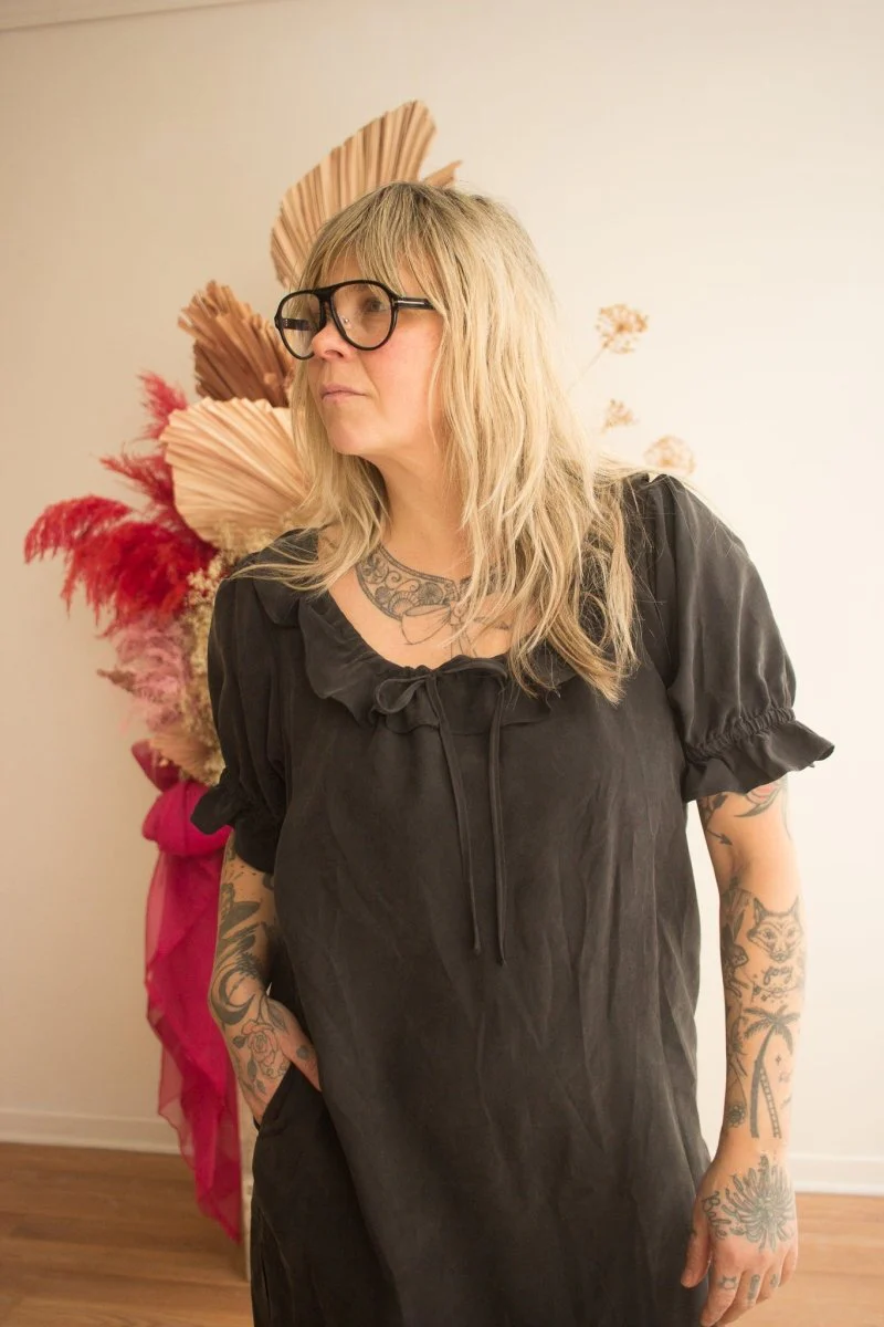 Harly Jae Doll Allongée (Smoky Black) - Image 2