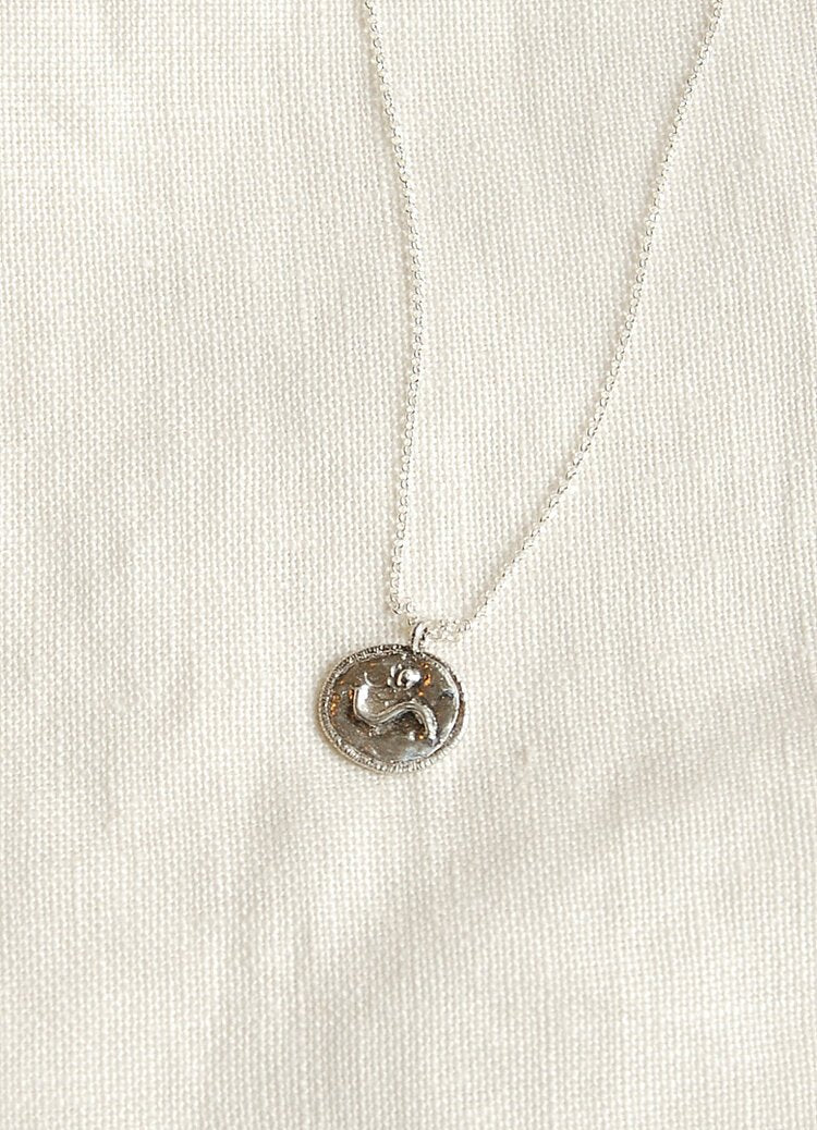 Hawkly Attune Medallion Necklace (Bronze or Silver) - Image 4