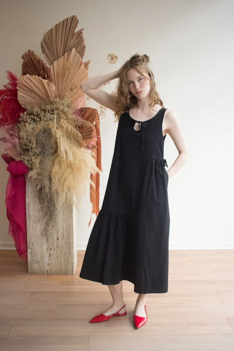 Hijulez Patio Dress (Black)