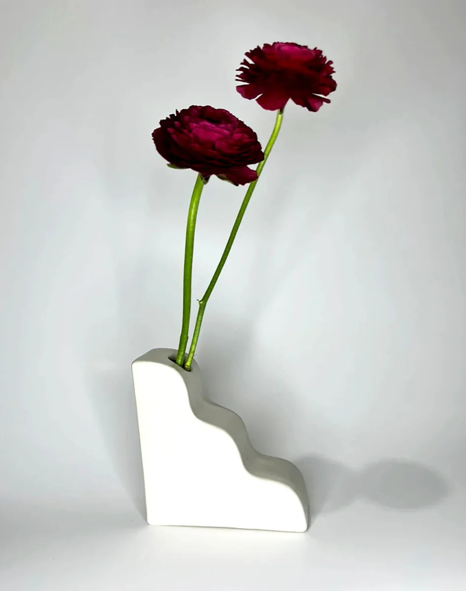 Kiki Bridges Wave Vase (White Sand)