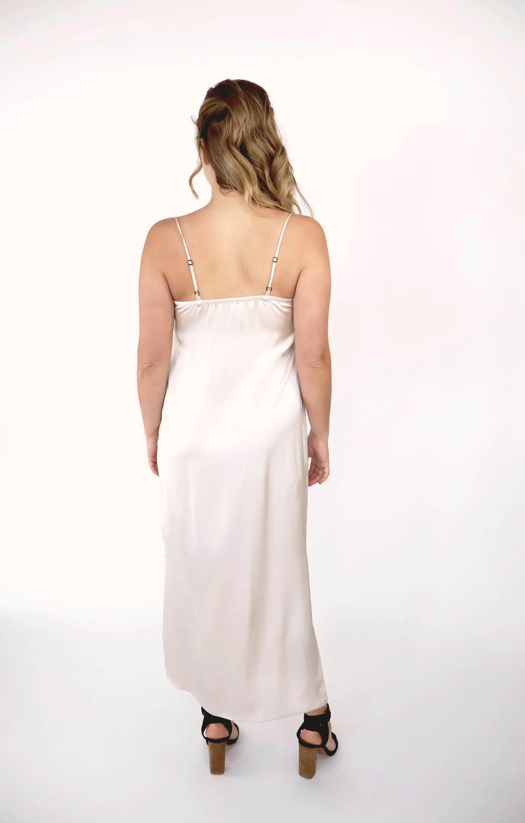 Korelli Ariel Dress (Champagne) - Image 7
