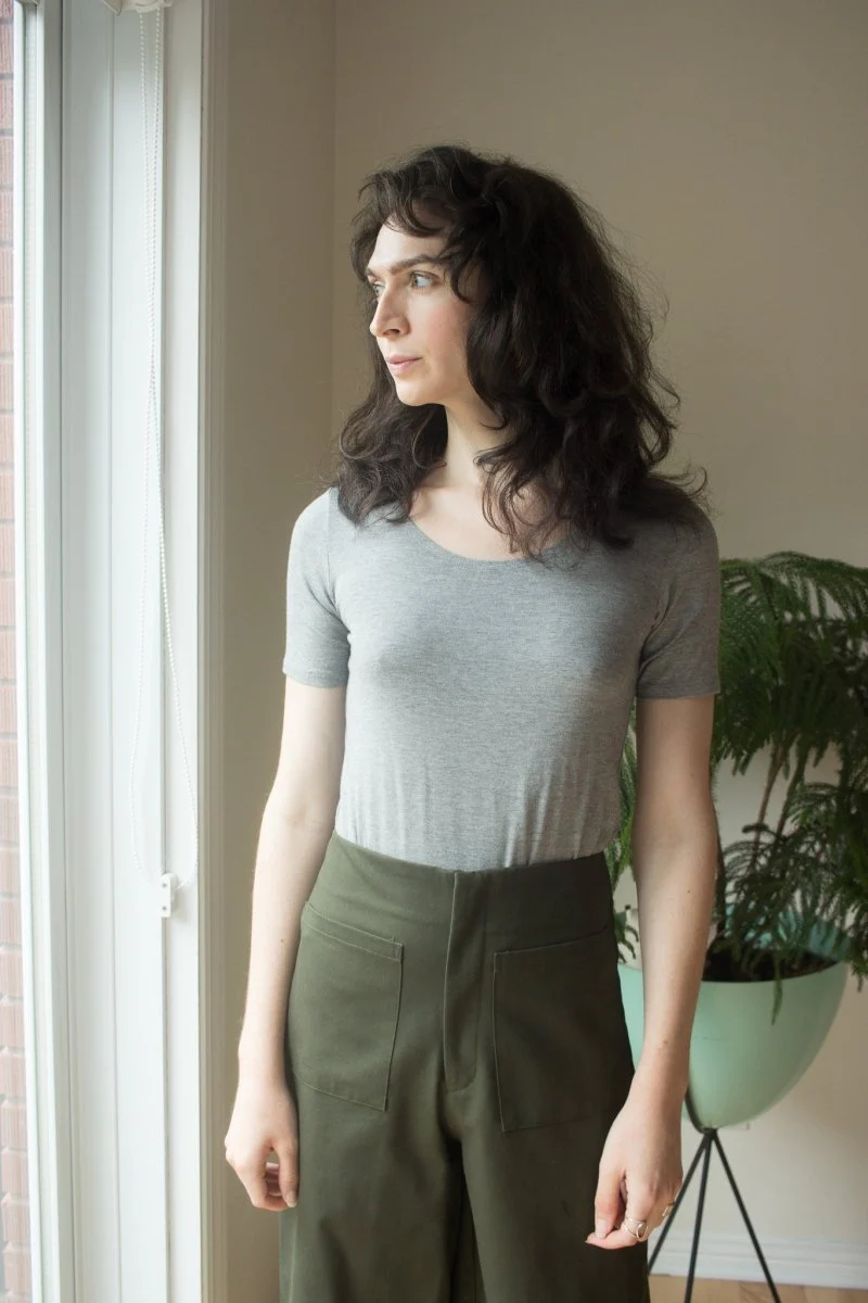Leka Grace Top (Light Grey Microstripe)