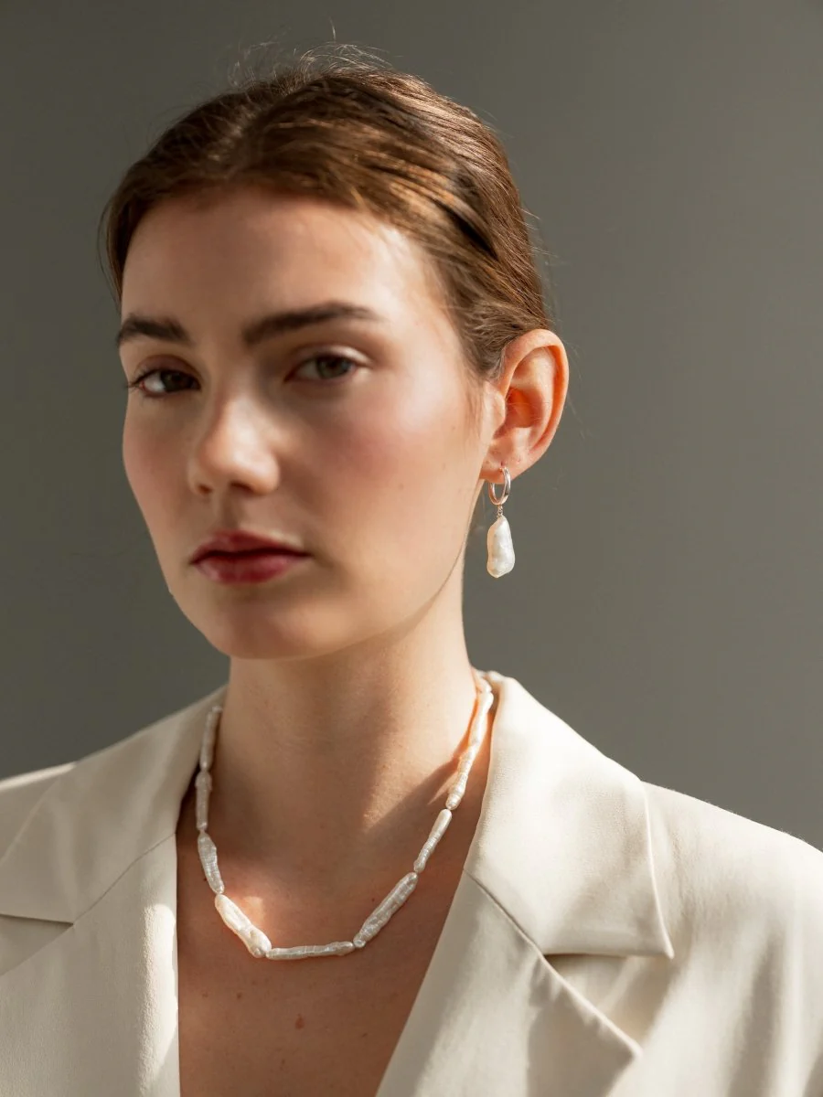 Lisbeth Flora Necklace - Image 3