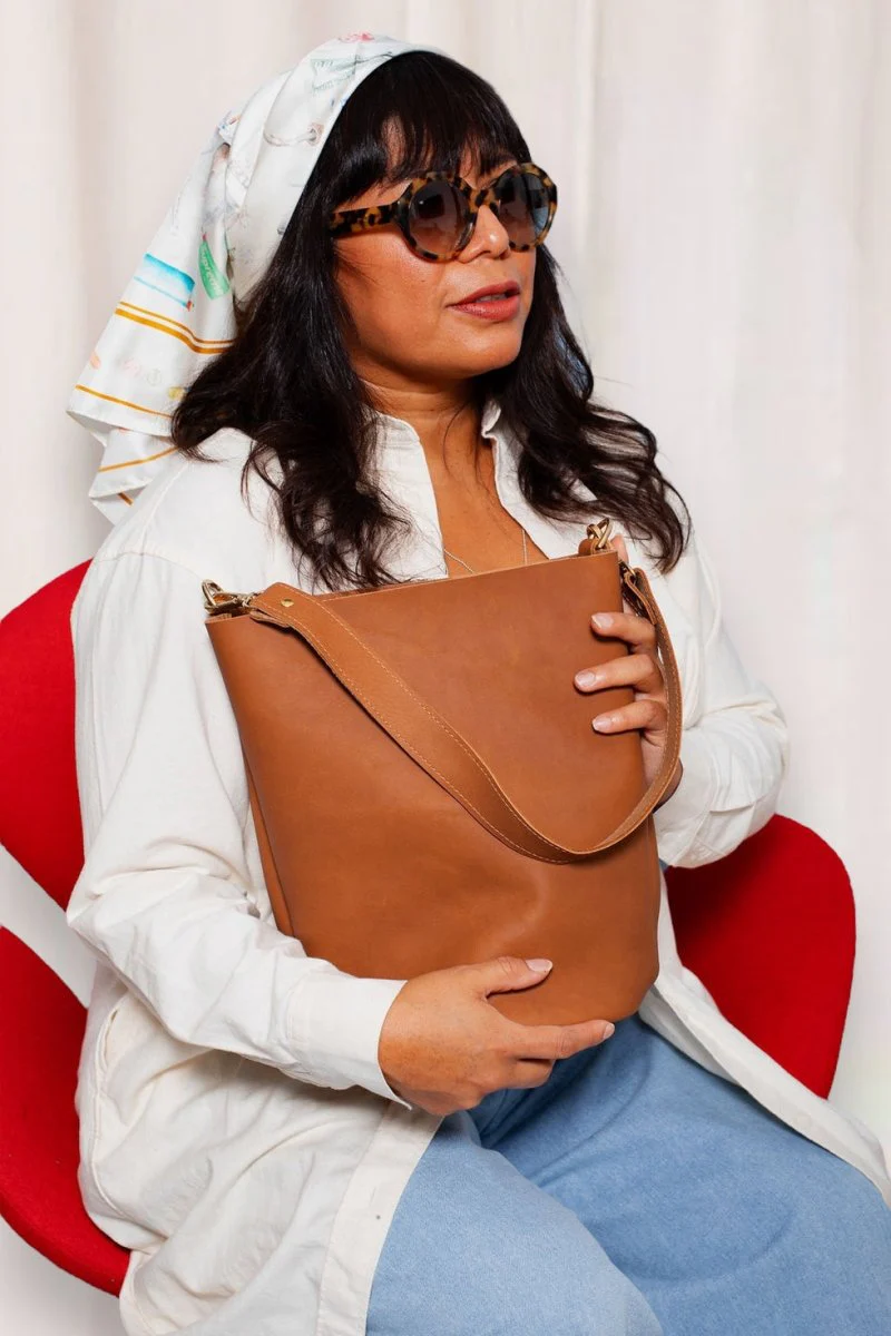 Market Canvas Frances Bucket Bag (Latte) - Image 2
