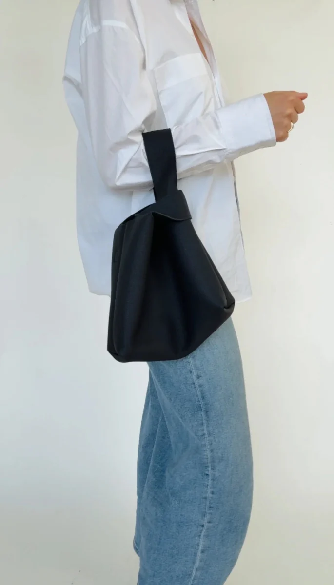Market Canvas Issy Mini Tote (Dark Navy) - Image 2