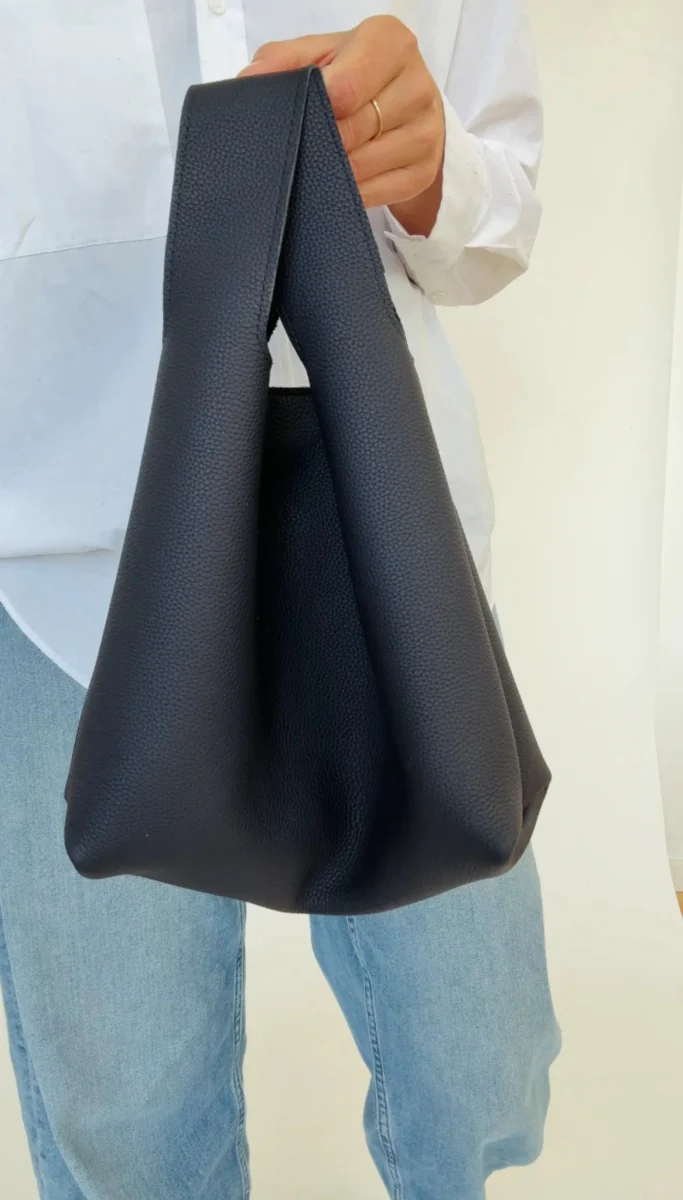 Market Canvas Issy Mini Tote (Dark Navy) - Image 3