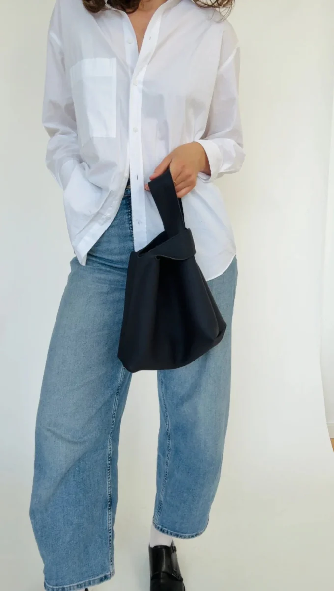 Market Canvas Issy Mini Tote (Dark Navy) - Image 4