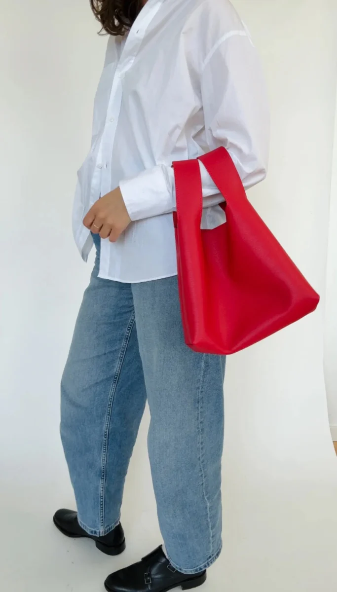 Market Canvas Issy Mini Tote (Strawberry) - Image 2