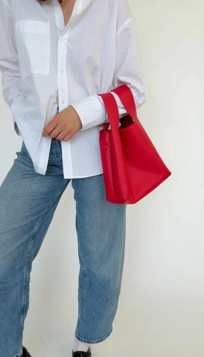 Market Canvas Issy Mini Tote (Strawberry) - Image 3