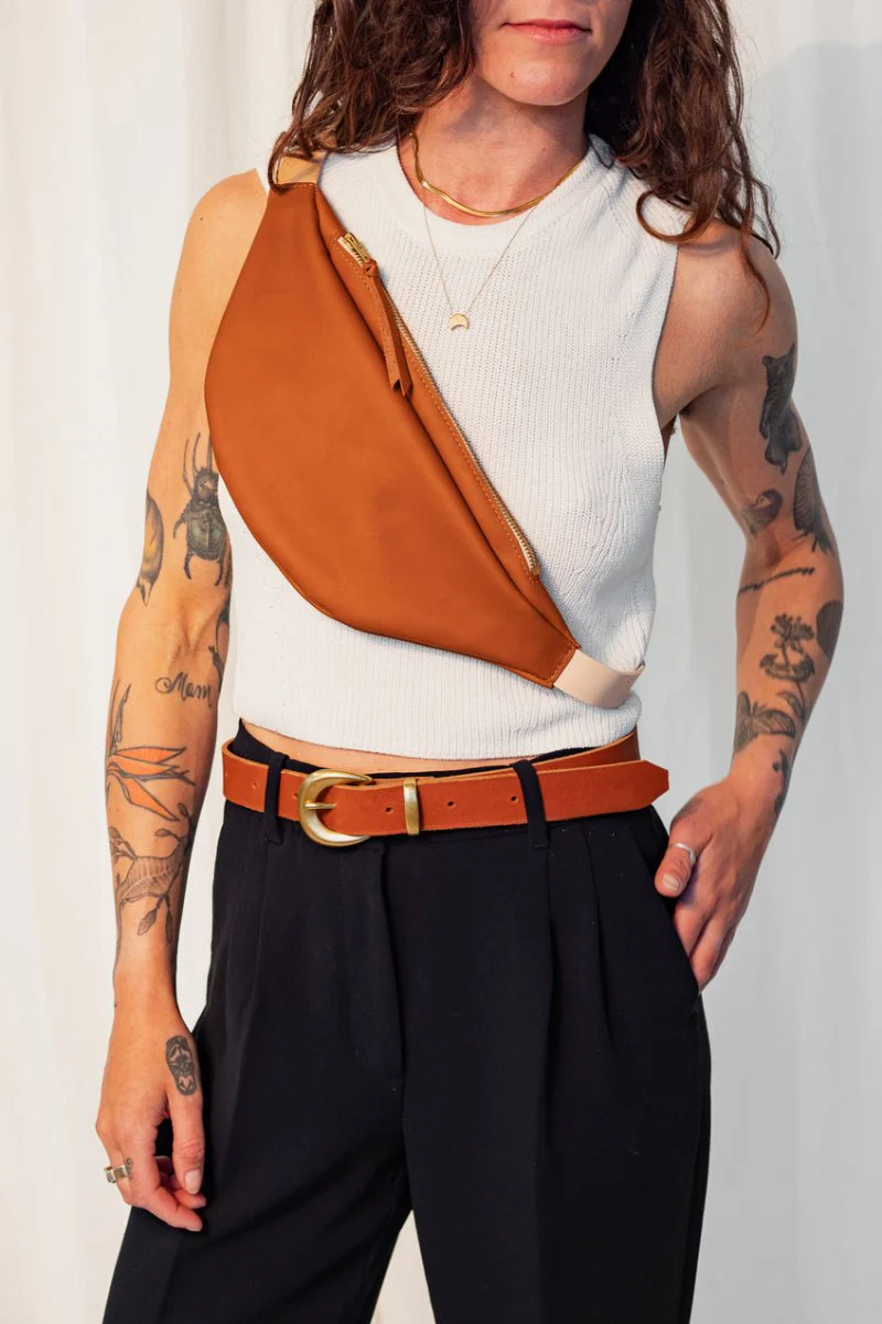 Market Canvas Laurel Sling Bag (Caramel) - Image 3