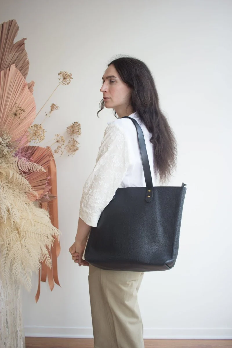 Market Canvas Marina Commuter Tote (Noir) - Image 6