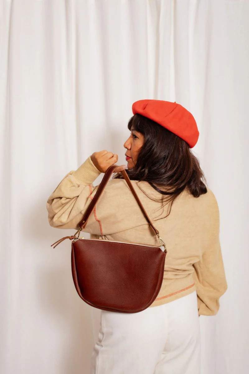 Market Canvas Mickalene Shoulder Bag (Pecan)