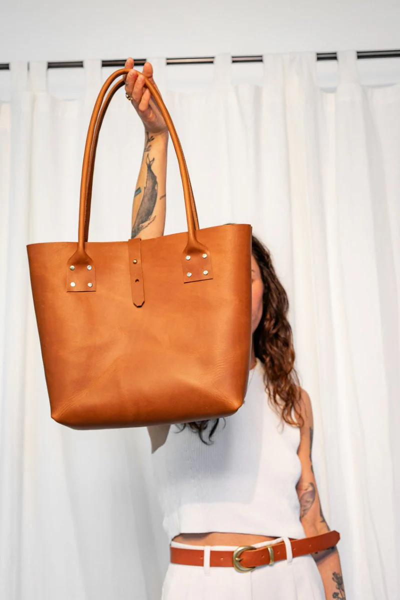 Market Canvas Moore Refined Tote (Latte)