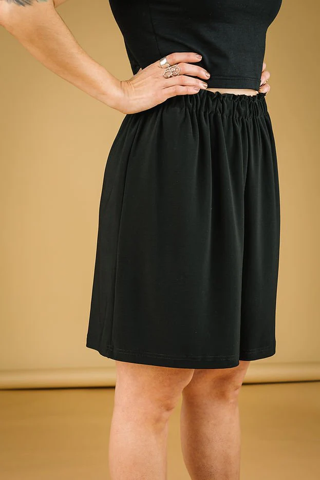 Mercedes Morin Azur Shorts (Black) - Image 8