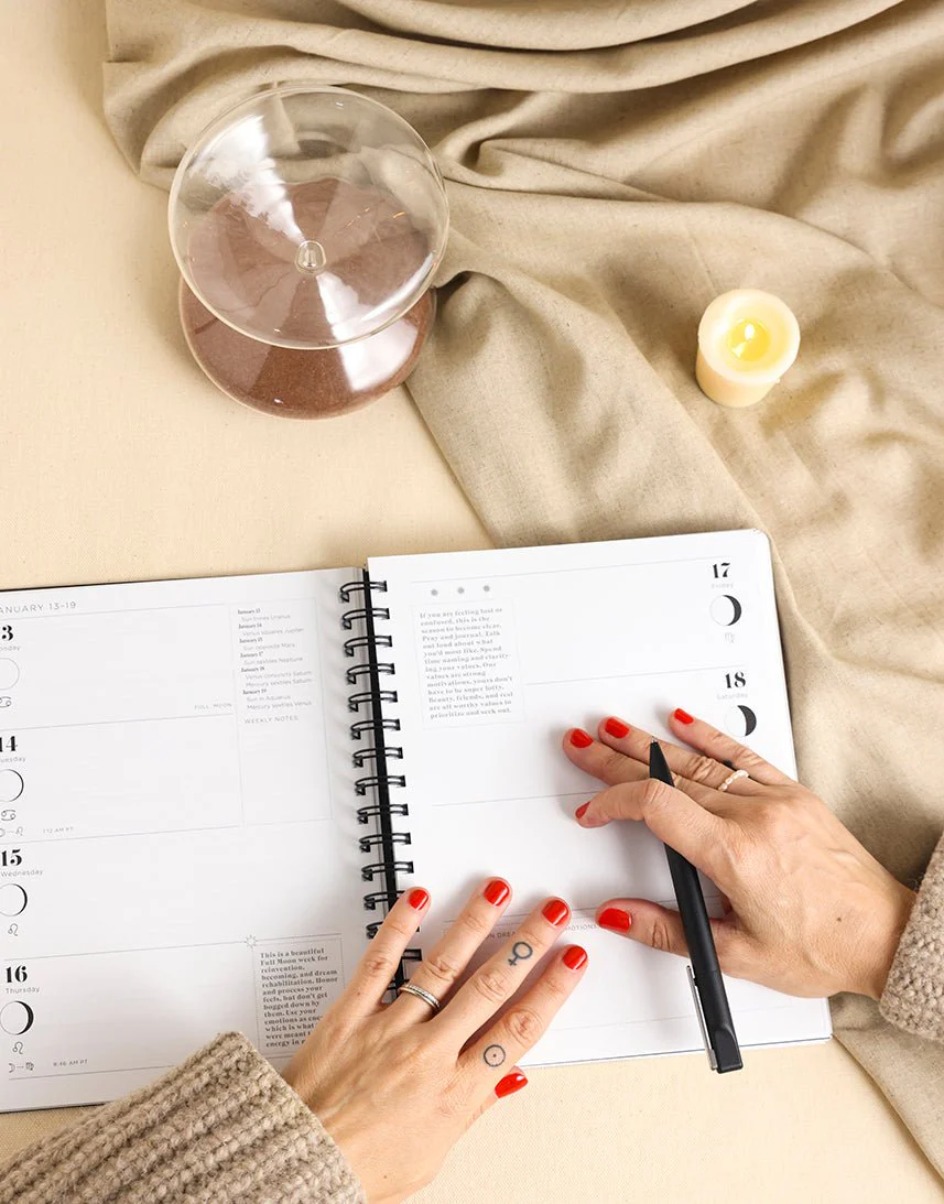 Moon Studio 2026 Many Moons Lunar Planner - Image 8