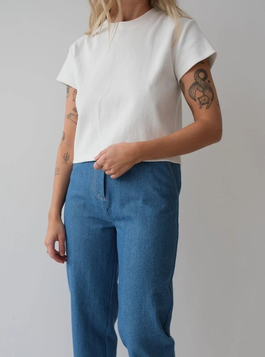 Odeyalo Brook T-Shirt (White) - Image 15