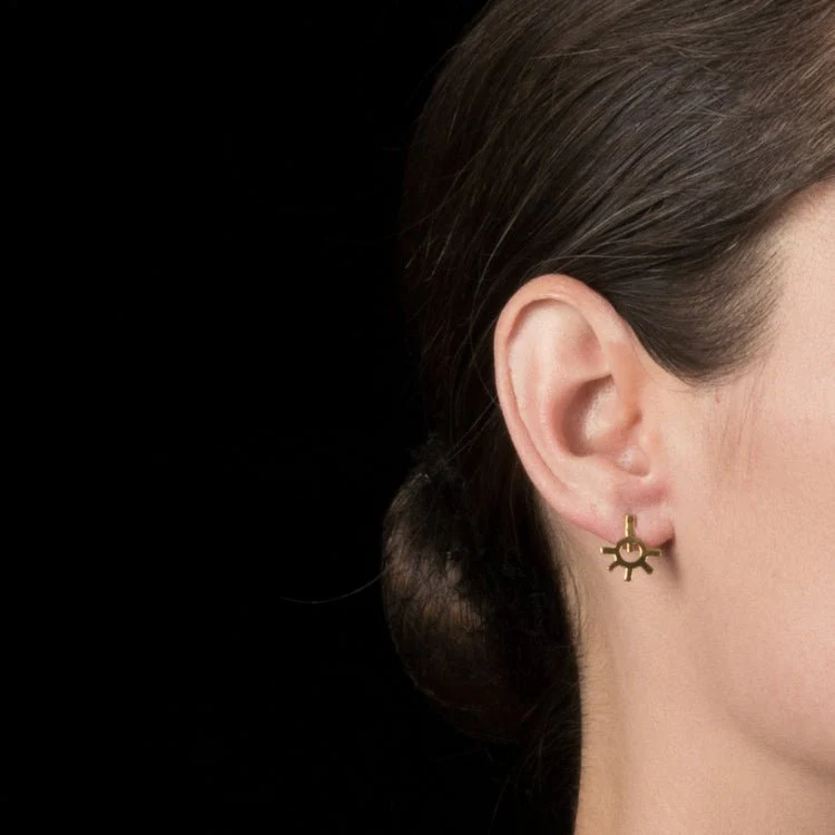 Par Ici Burst Studs - Gold or Silver (In-Store) - Image 2