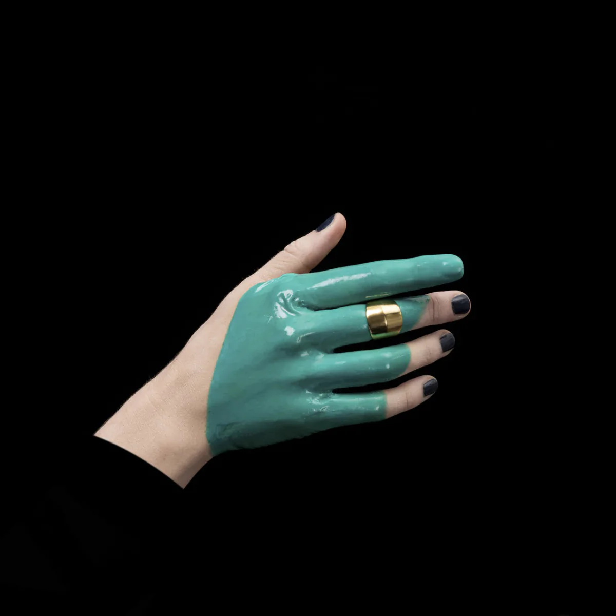 Par Ici Knuckle Ring - Gold or Silver (In-Store) - Image 7