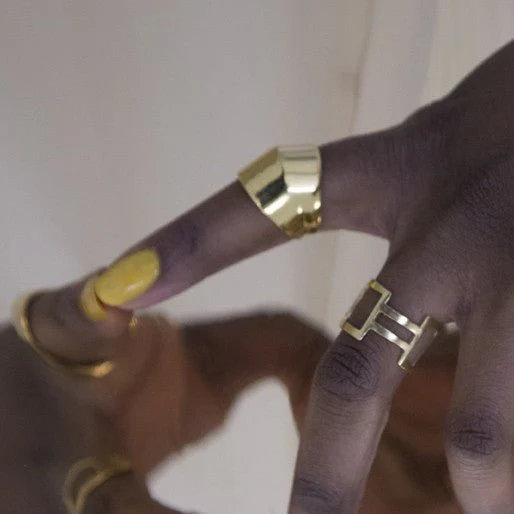 Par Ici Knuckle Ring - Gold or Silver (In-Store) - Image 8