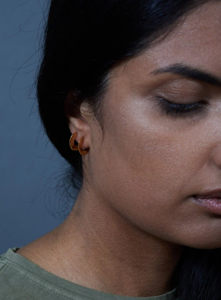 Par Ici Mini Disc Studs - Gold or Silver (In-Store) - Image 2