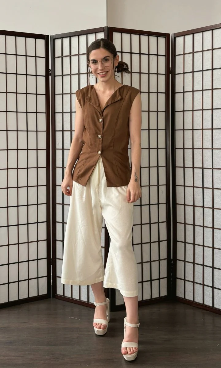Rennie Mary May Vest (Chestnut) - Image 16