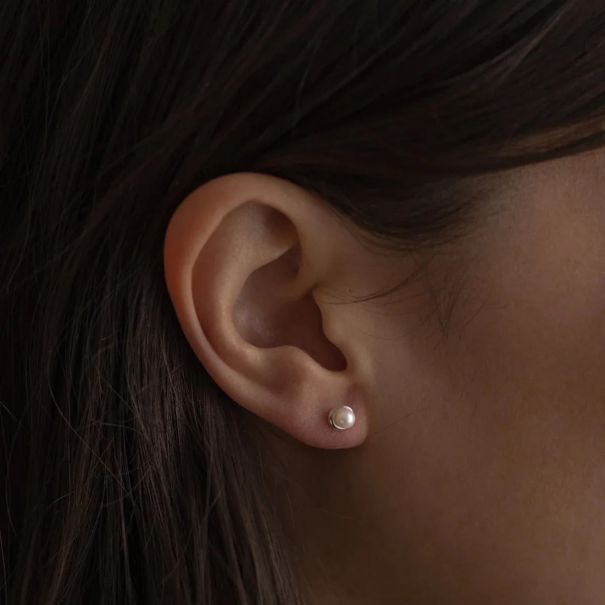 S.J. Crawford Pearl Studs (Silver)