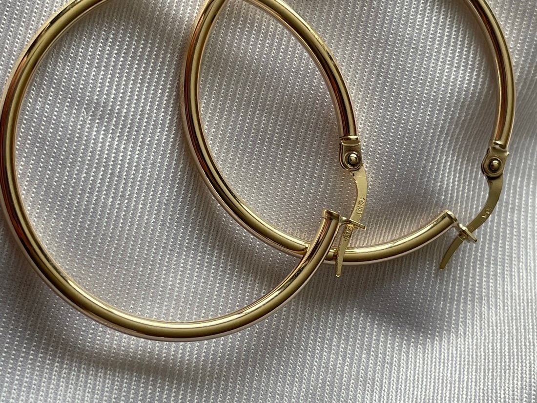 Second Aura 10K Gold Tube Hoops - Image 2