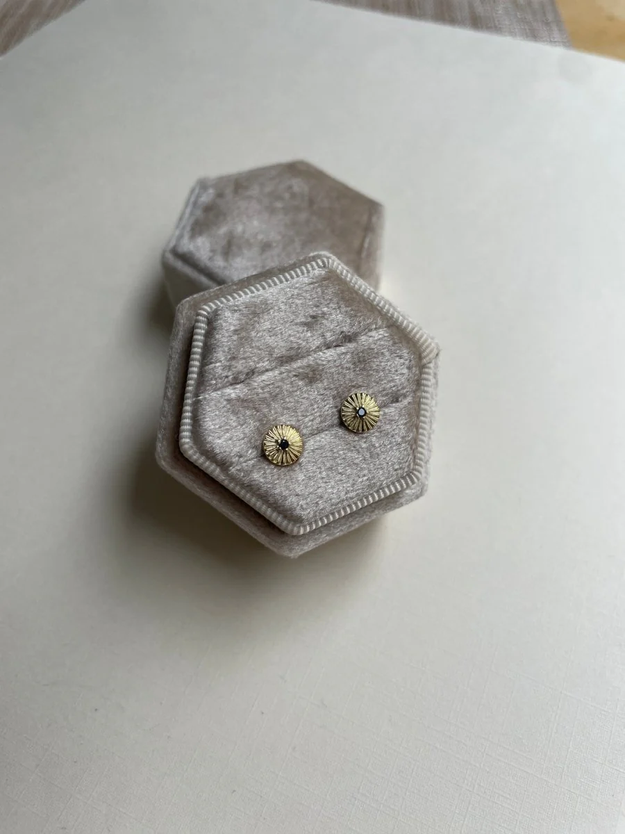 Second Aura Onyx Burst Studs - Image 2
