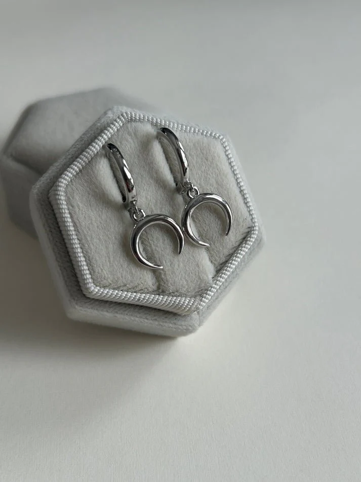 Second Aura Selene Hoops (Gold or Silver) - Image 2